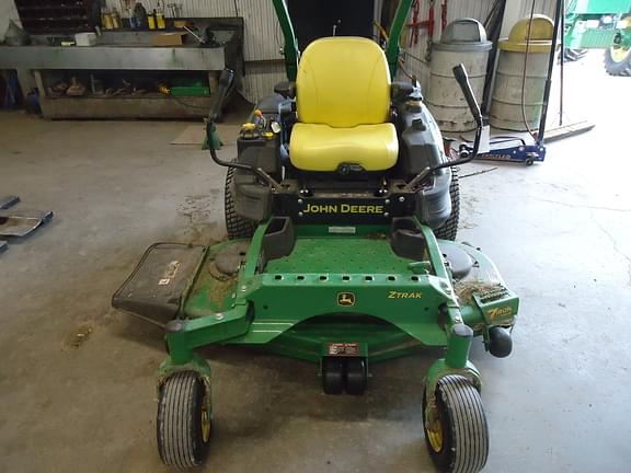 Image of John Deere Z930R equipment image 1