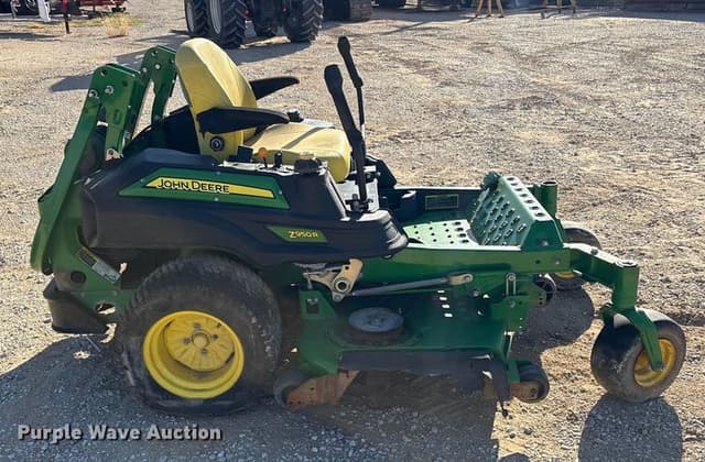 Image of John Deere Z950R equipment image 3