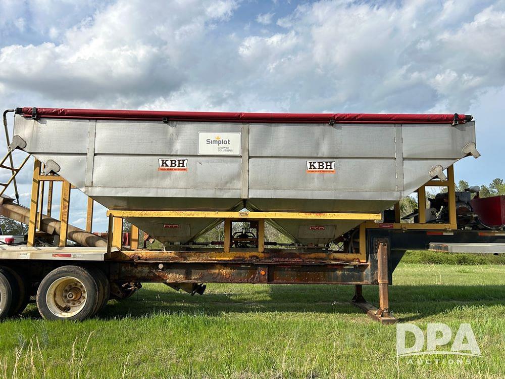 Image of KBH Fertilizer Chassis Primary image