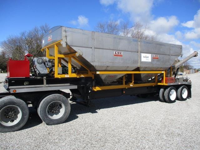 2013 KBH Fertilizer Chassis Equipment Image0