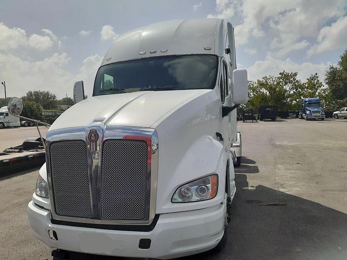 Image of Kenworth T700 Primary image