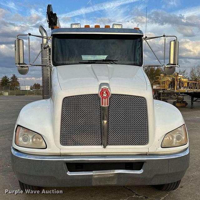 Image of Kenworth T3 equipment image 1