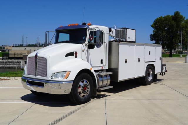 Image of Kenworth T370 equipment image 1