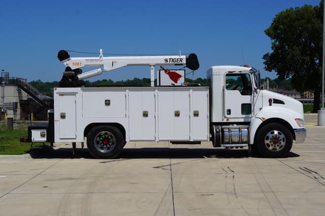 Image of Kenworth T370 equipment image 4