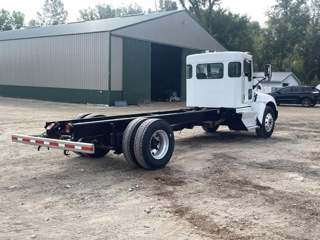 Image of Kenworth T370 equipment image 4
