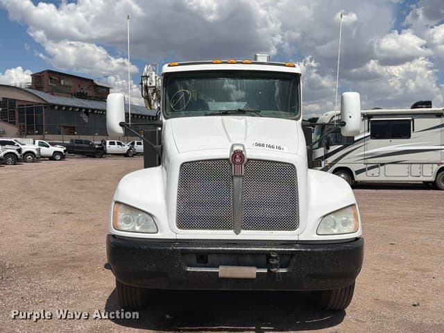 Image of Kenworth T370 equipment image 1