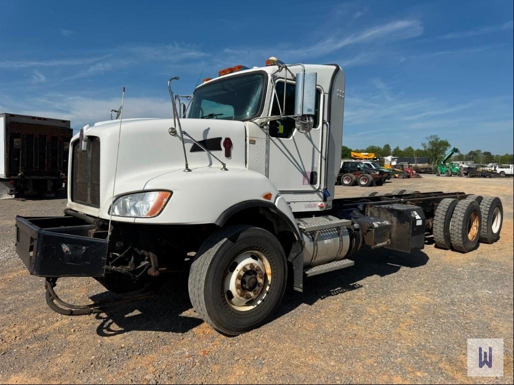2013 Kenworth T400 Equipment Image0