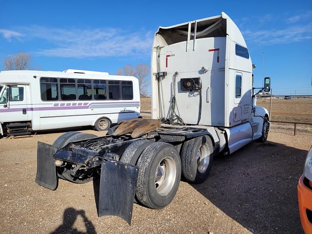 Image of Kenworth T6 equipment image 3