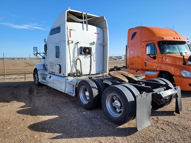 Image of Kenworth T6 equipment image 4