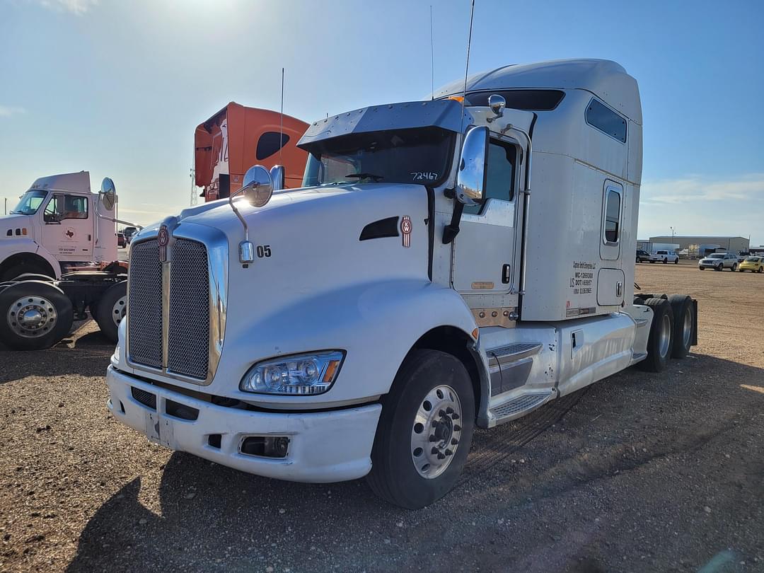 Image of Kenworth T6 Primary image