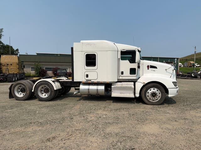 Image of Kenworth T600 equipment image 3