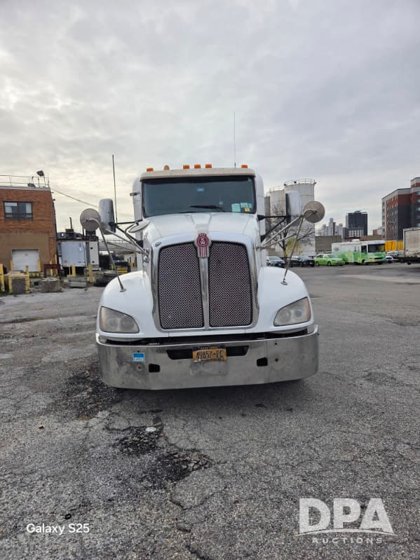 Image of Kenworth T660 equipment image 1