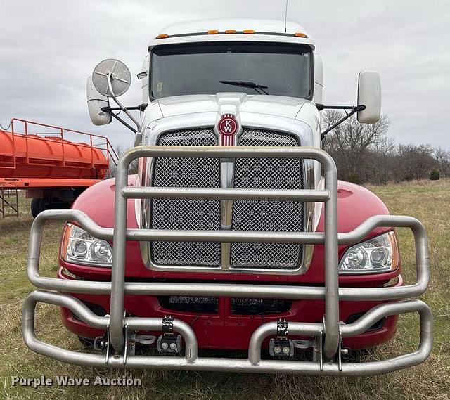 Image of Kenworth T660 equipment image 1