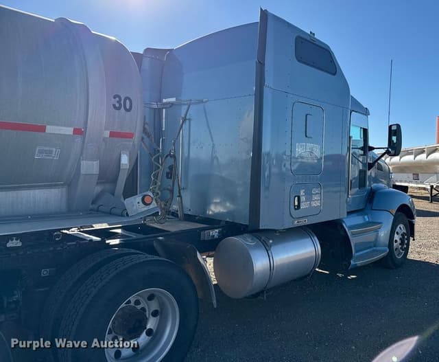 Image of Kenworth T660 equipment image 4