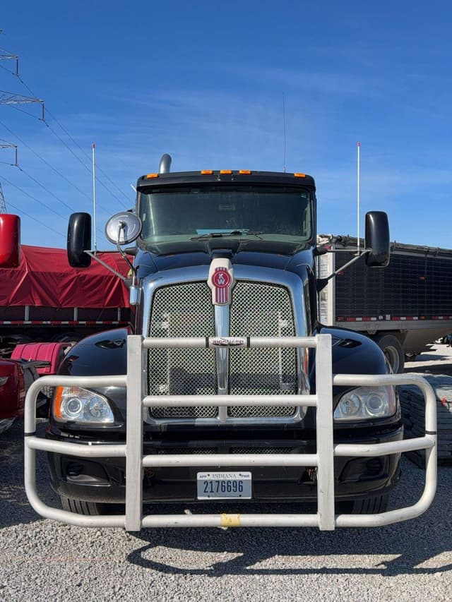 Image of Kenworth T660 equipment image 1