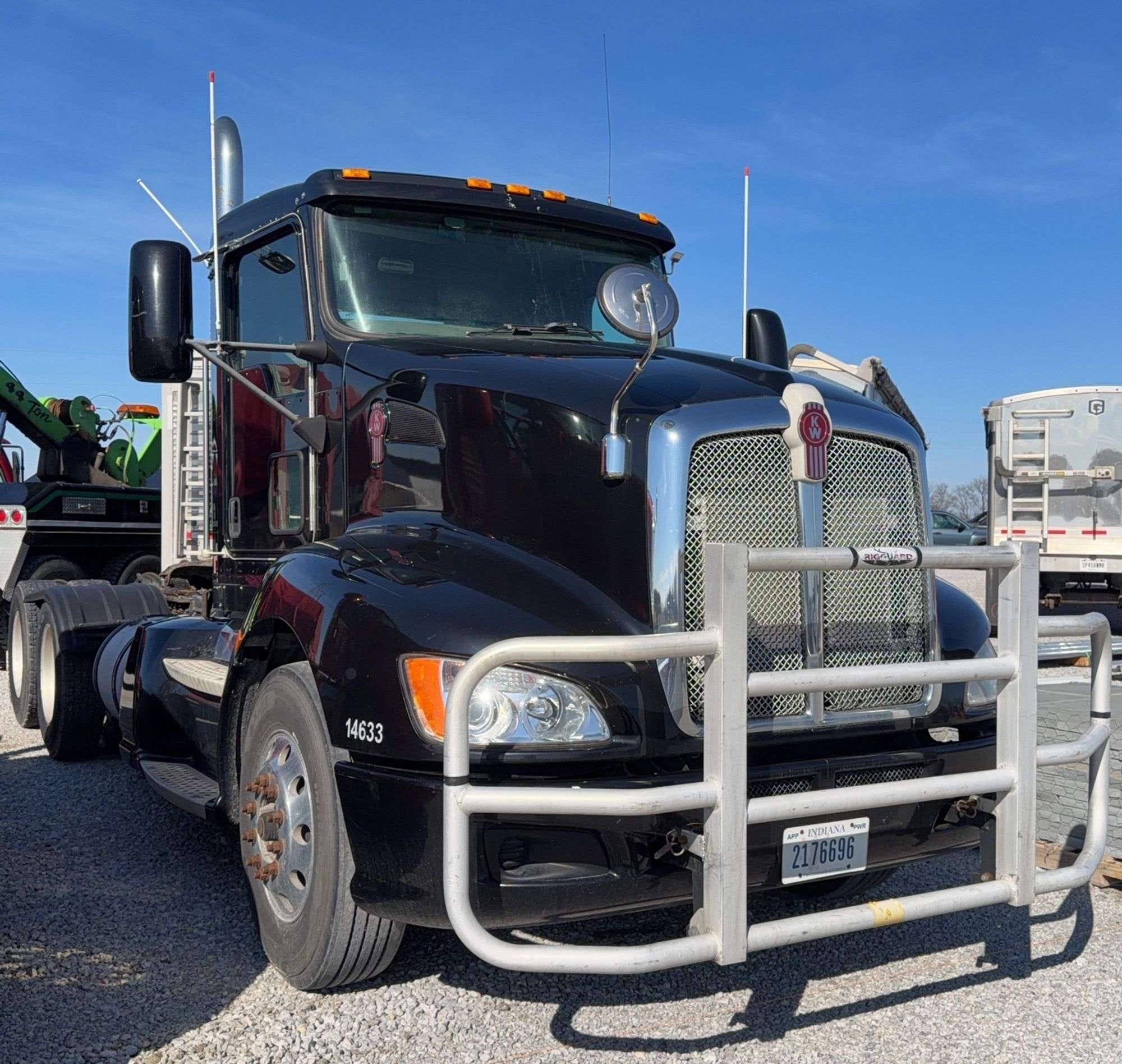 2013 Kenworth T660 Equipment Image0