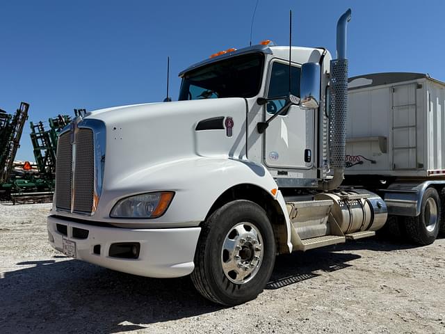 Image of Kenworth T660 equipment image 1