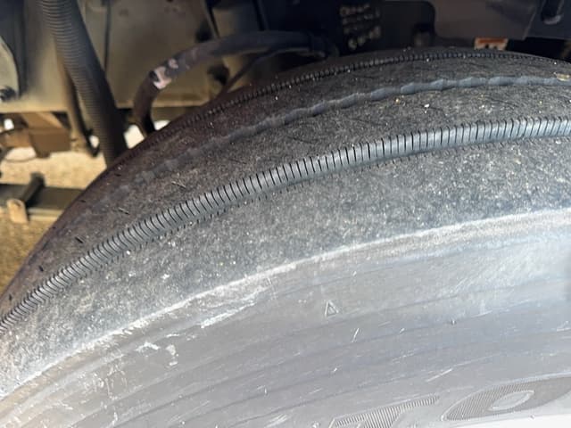 Image of Kenworth T680 equipment image 4