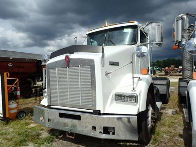 Image of Kenworth T800 equipment image 2