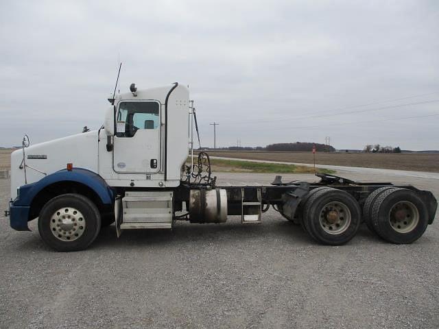 Image of Kenworth T800 equipment image 4