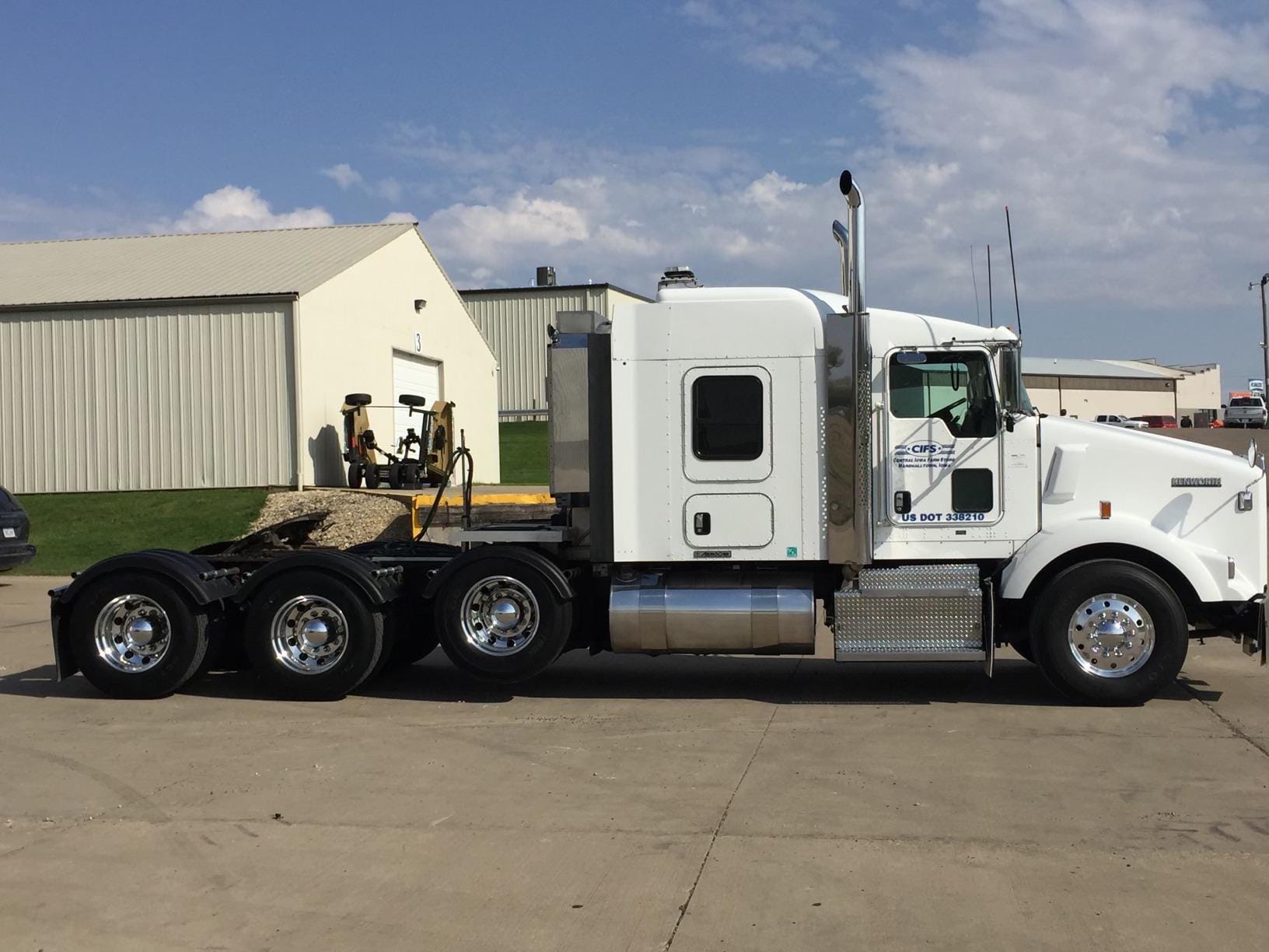 2013 Kenworth T800 Equipment Image0