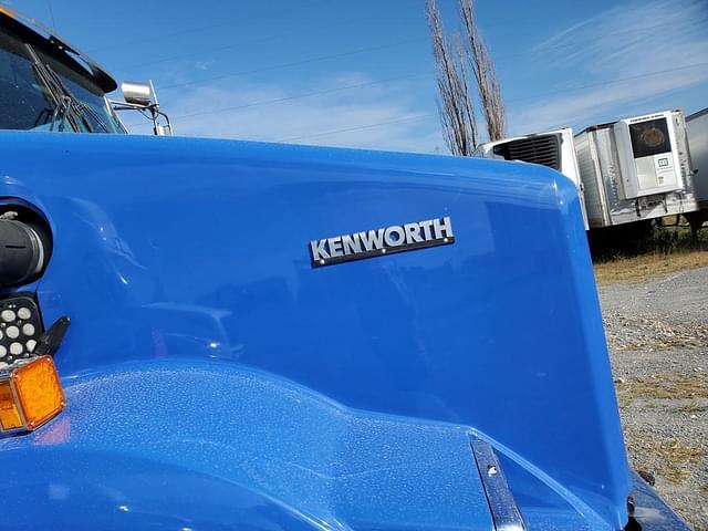 Image of Kenworth T800 equipment image 3