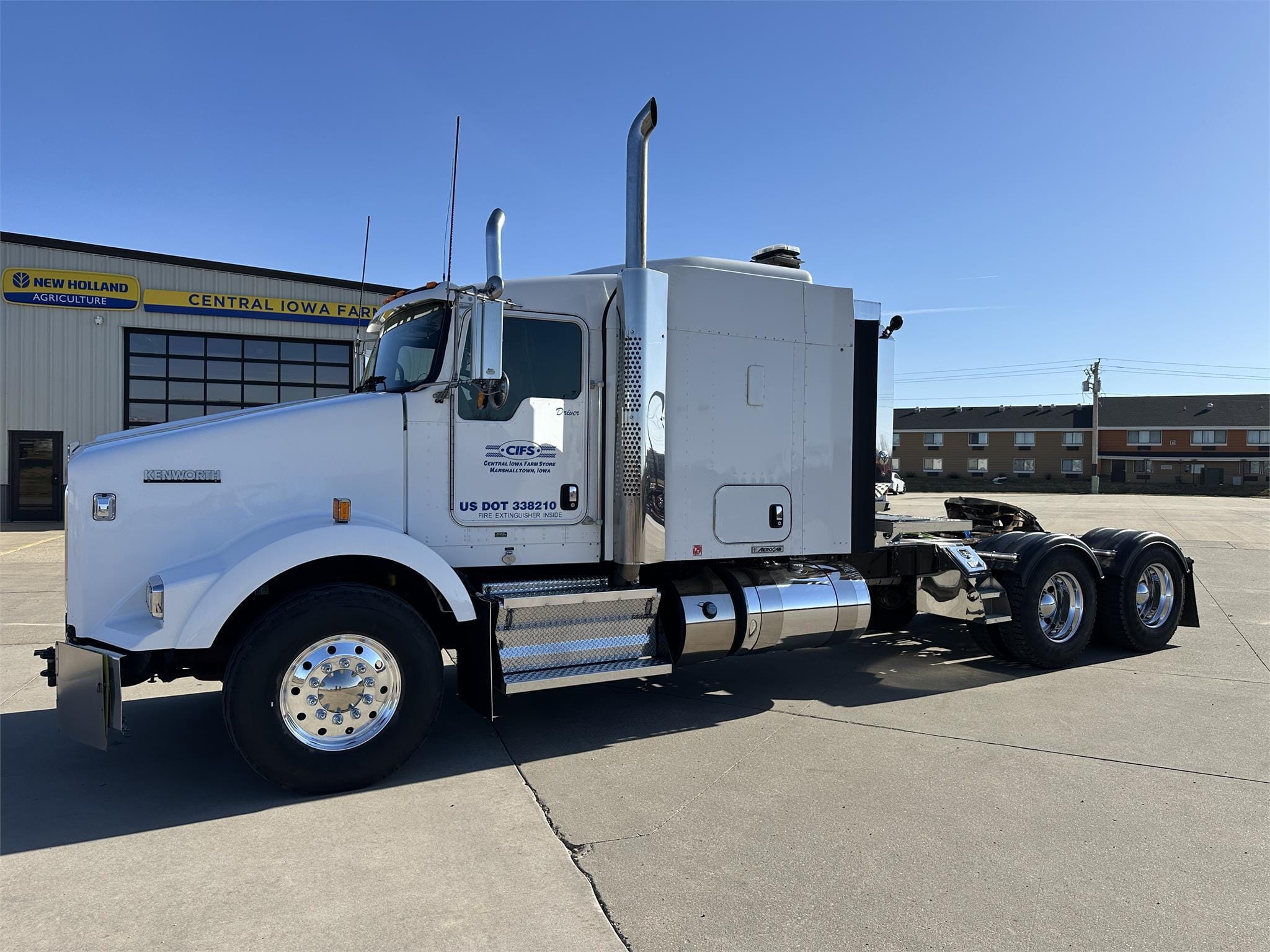 2013 Kenworth T800 Equipment Image0