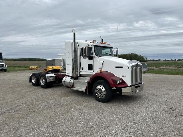 Image of Kenworth T800 equipment image 3
