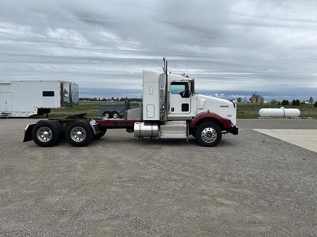 Image of Kenworth T800 equipment image 4