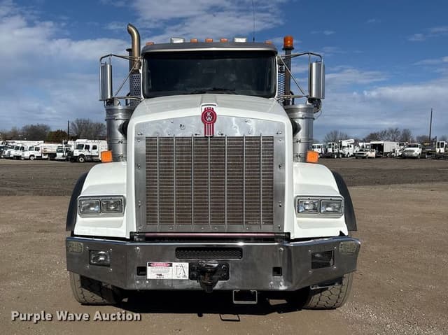 Image of Kenworth T800 equipment image 1