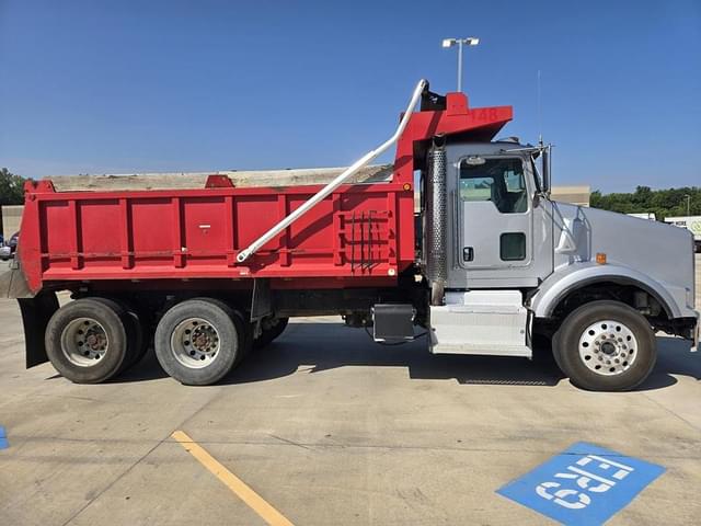 Image of Kenworth T800 equipment image 1