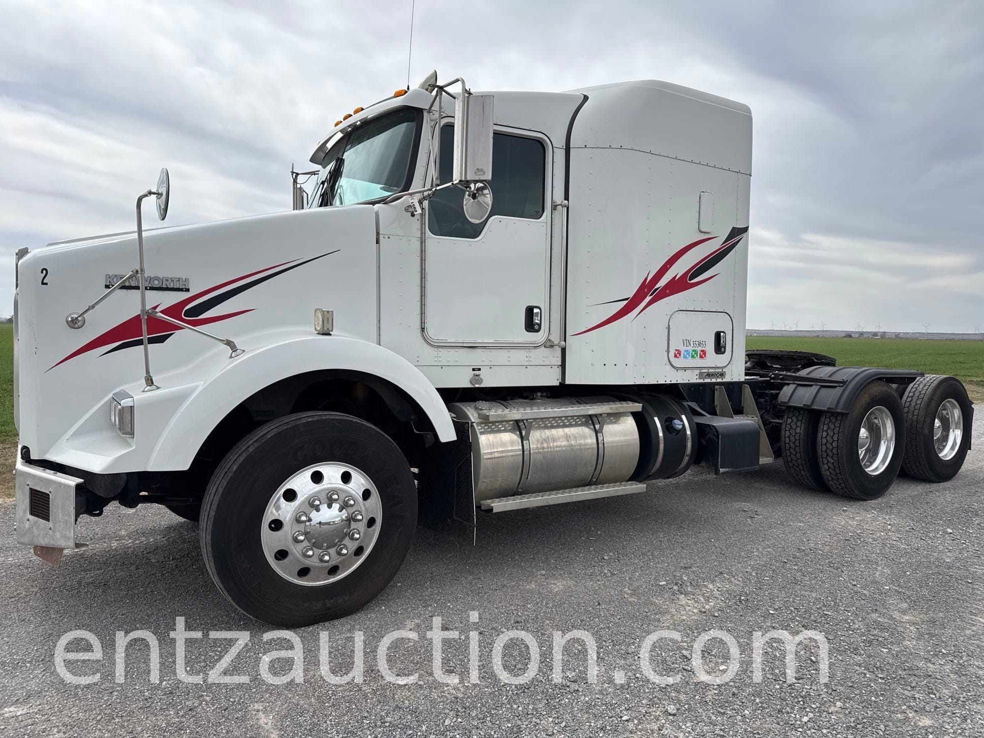 Main image Kenworth T800