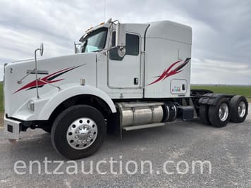 Main image Kenworth T800