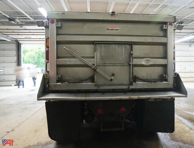 Image of Kenworth T800 equipment image 3