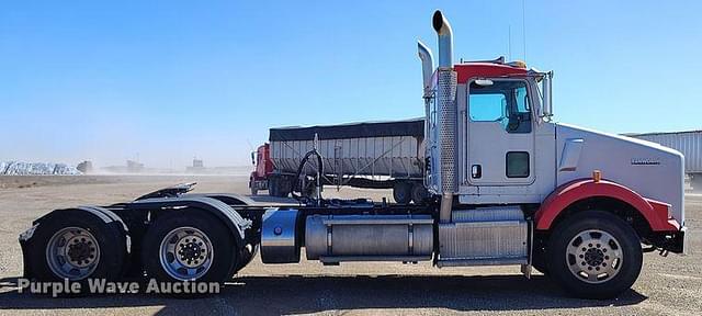 Image of Kenworth T800 equipment image 3