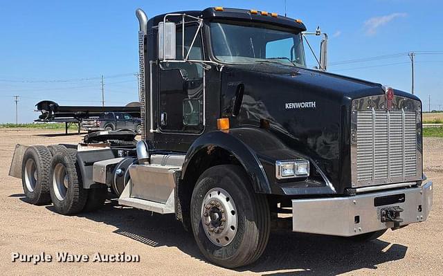 Image of Kenworth T800 equipment image 2