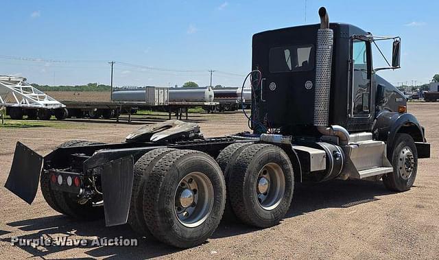 Image of Kenworth T800 equipment image 4