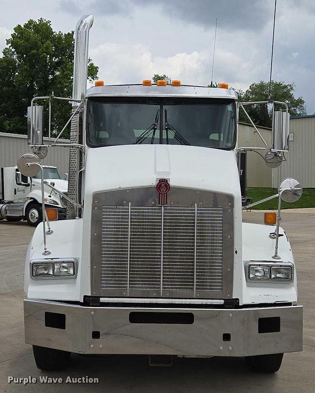 Image of Kenworth T800 equipment image 1