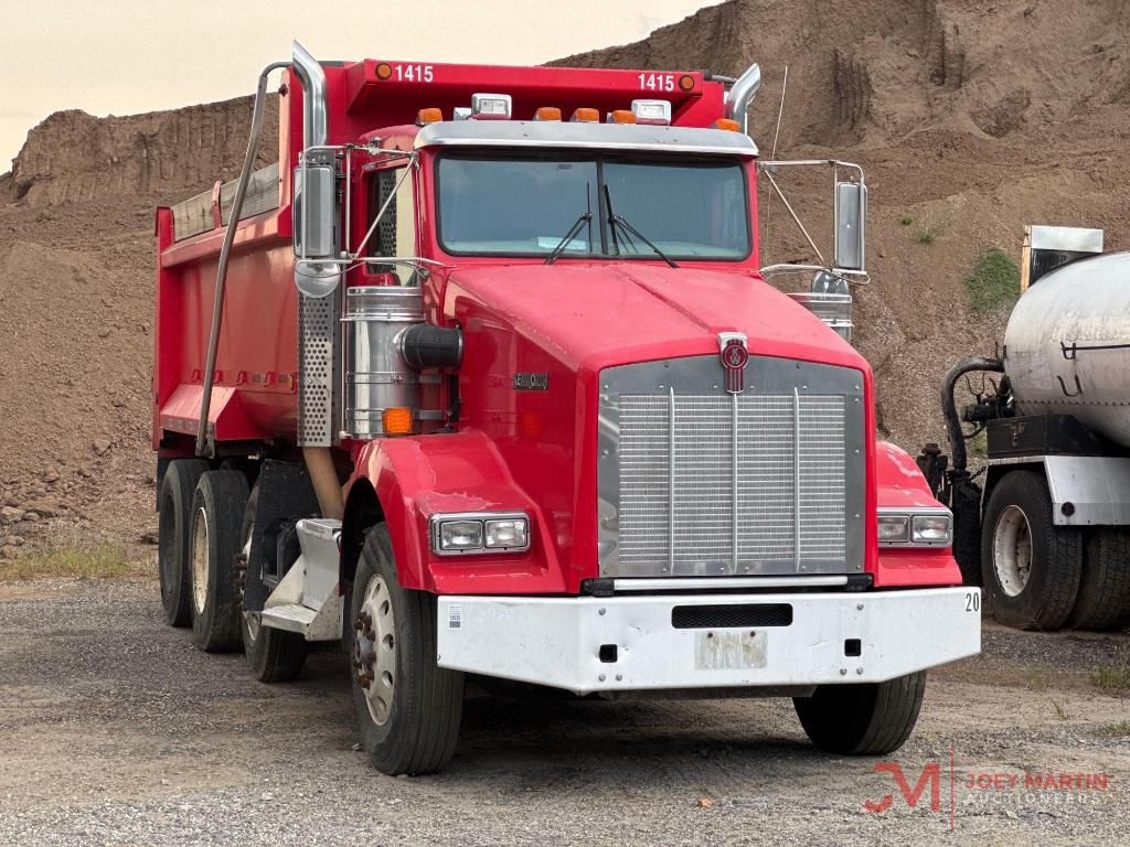 2013 Kenworth T800 Equipment Image0