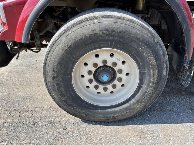 Image of Kenworth T800 equipment image 4
