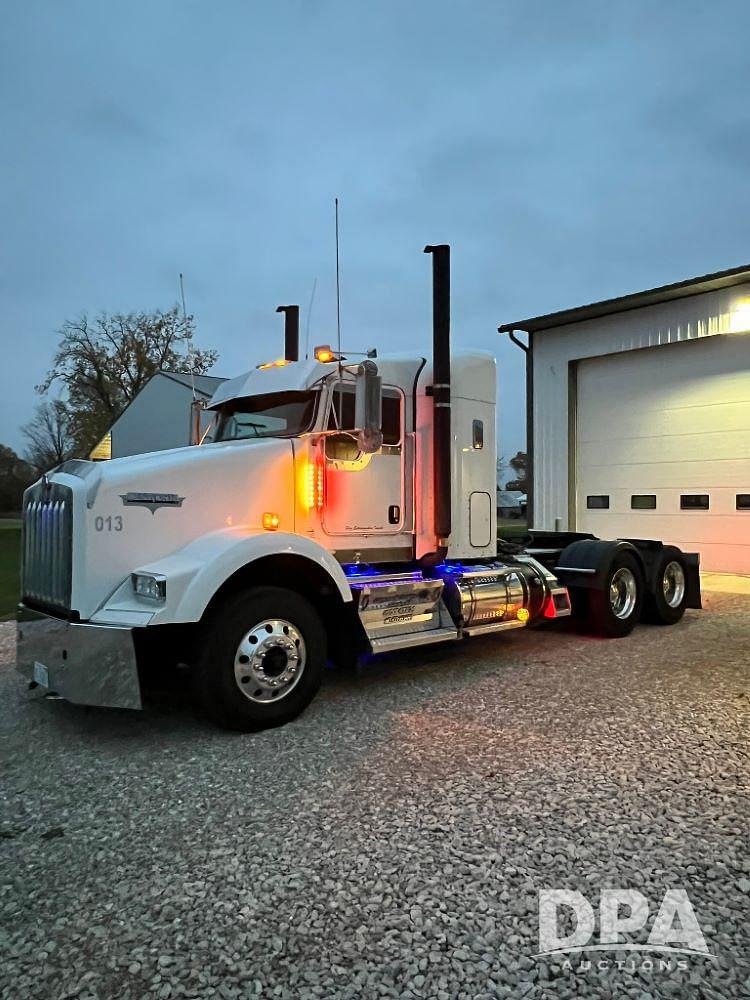 Image of Kenworth T800 Primary image