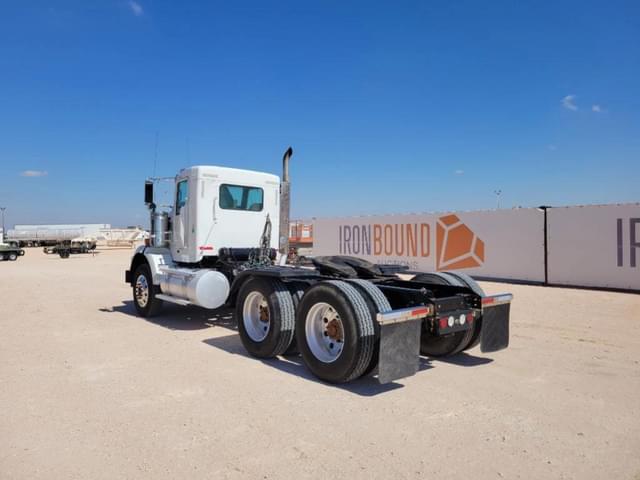 Image of Kenworth T800 equipment image 2