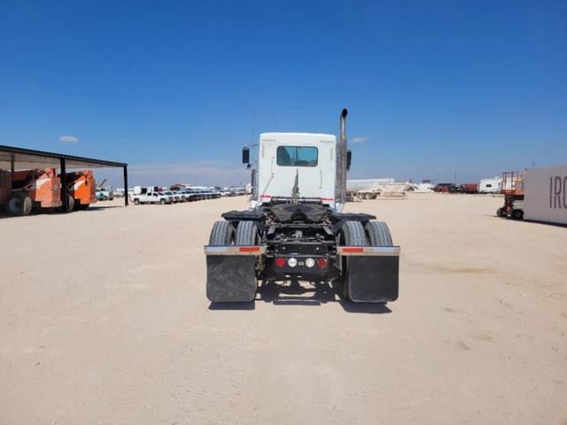 Image of Kenworth T800 equipment image 3
