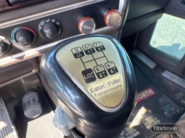 Image of Kenworth T800 equipment image 2