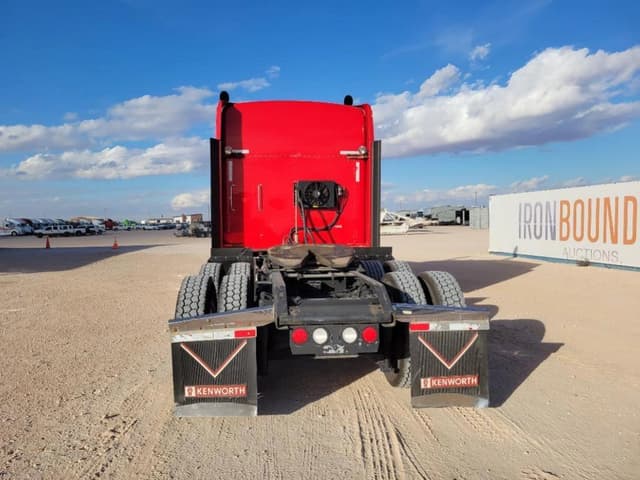 Image of Kenworth W900 equipment image 3