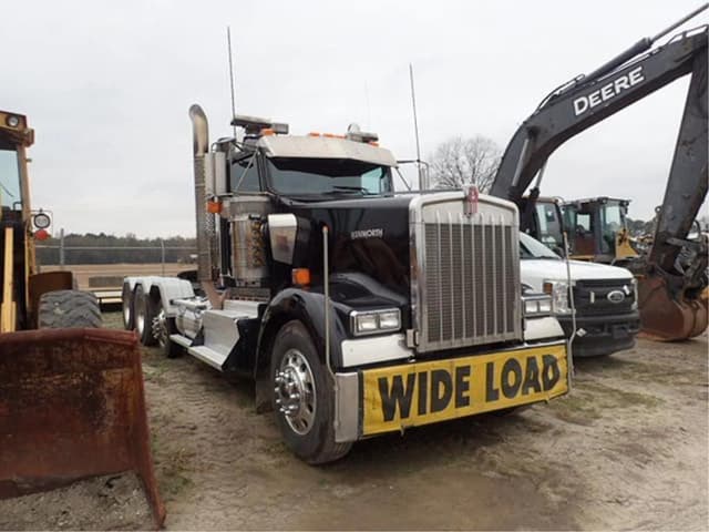 Image of Kenworth W900L equipment image 2