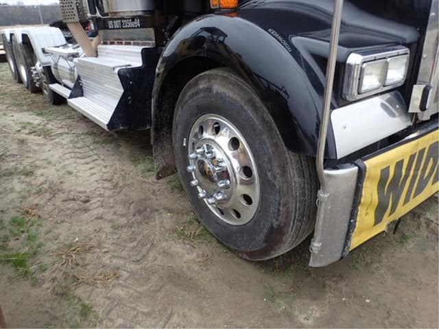 Image of Kenworth W900L equipment image 3