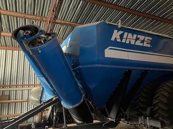 Image of Kinze 1100 Primary image