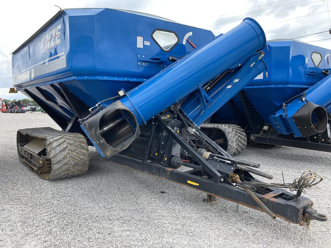 Image of Kinze 1100 Primary image