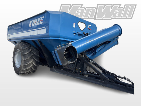 2013 Kinze 1100 Equipment Image0